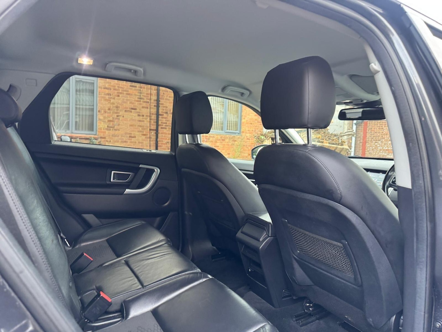 Used Land Rover Discovery Sport 2017 for sale - 76512912: Photo 45