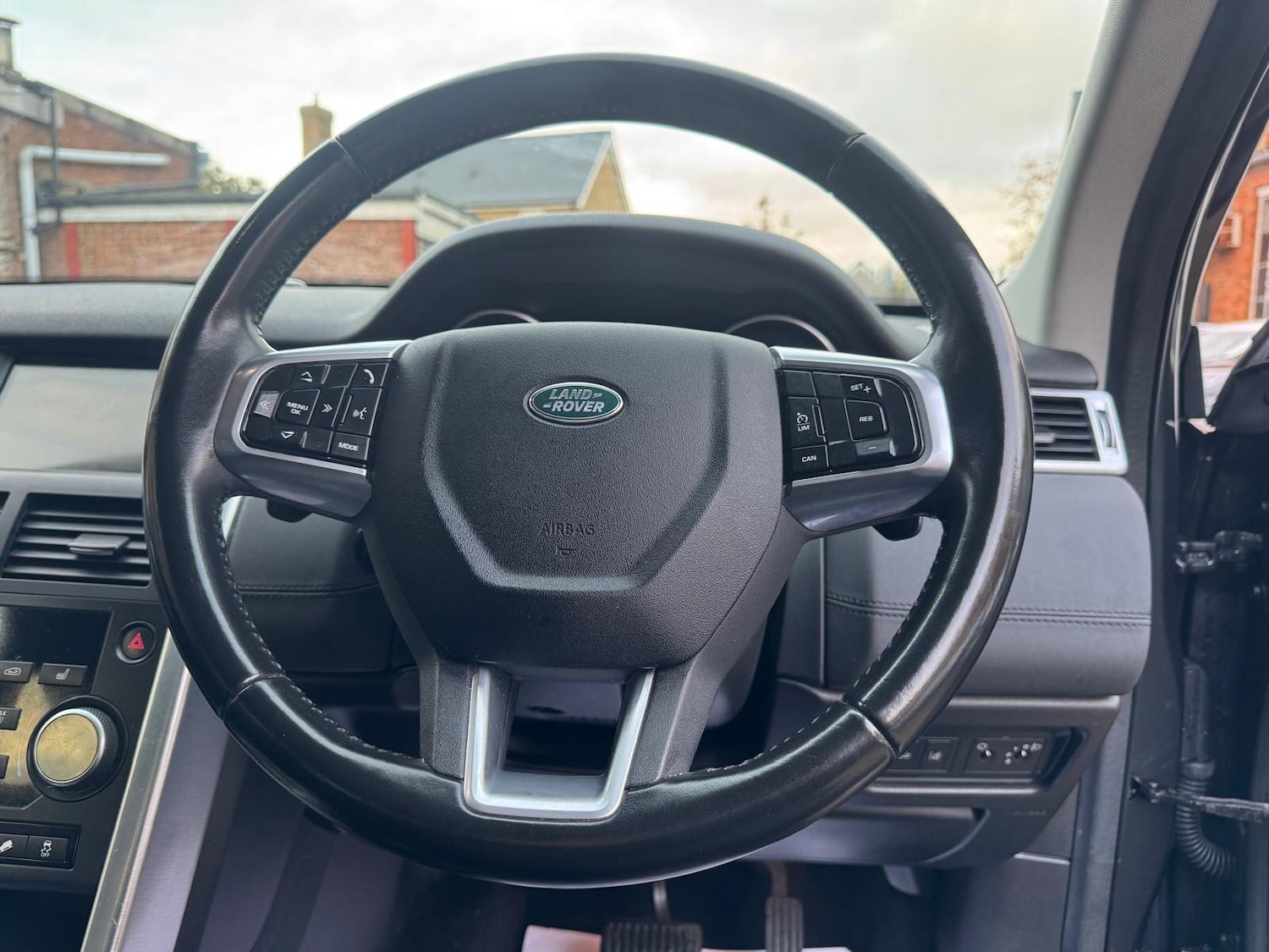 Used Land Rover Discovery Sport 2017 for sale - 76512912: Photo 56