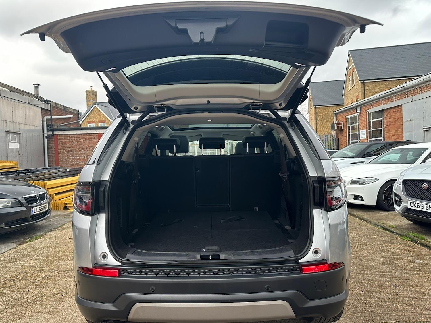 Used Land Rover Discovery Sport 2020 for sale - 76953356: Photo 13