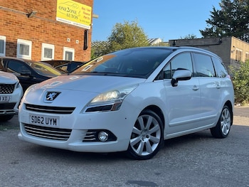 Used Peugeot 5008 2012 for sale - 79529257: Photo