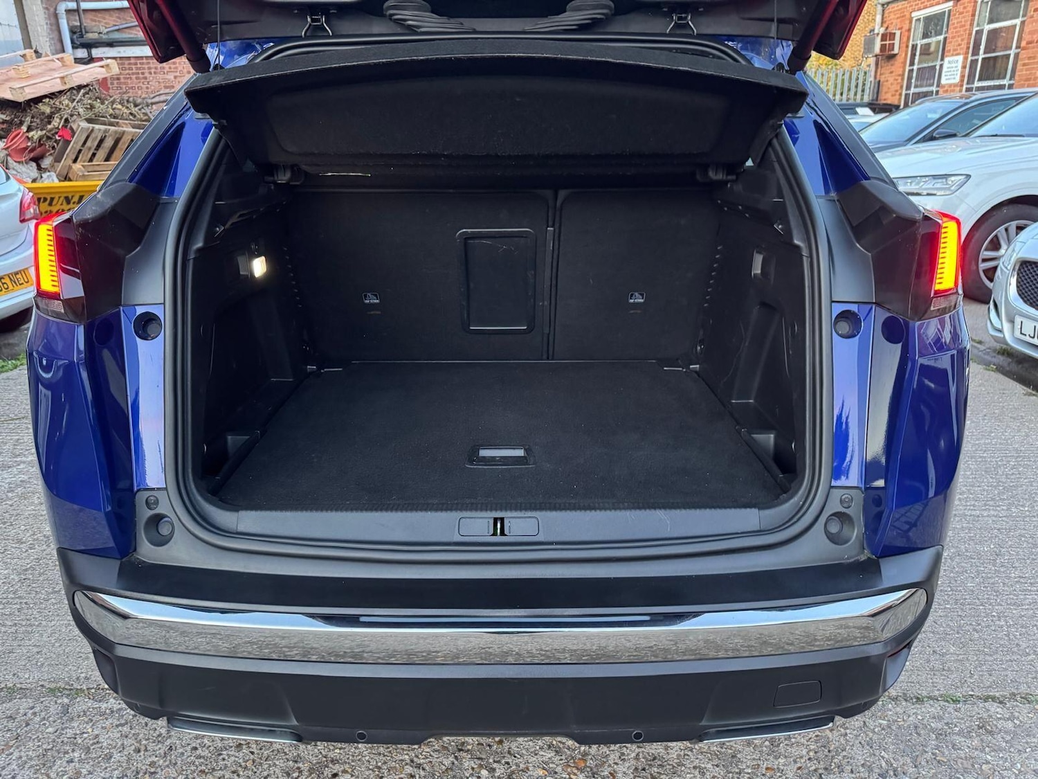 Used Peugeot 3008 2017 for sale - 76398962: Photo 37