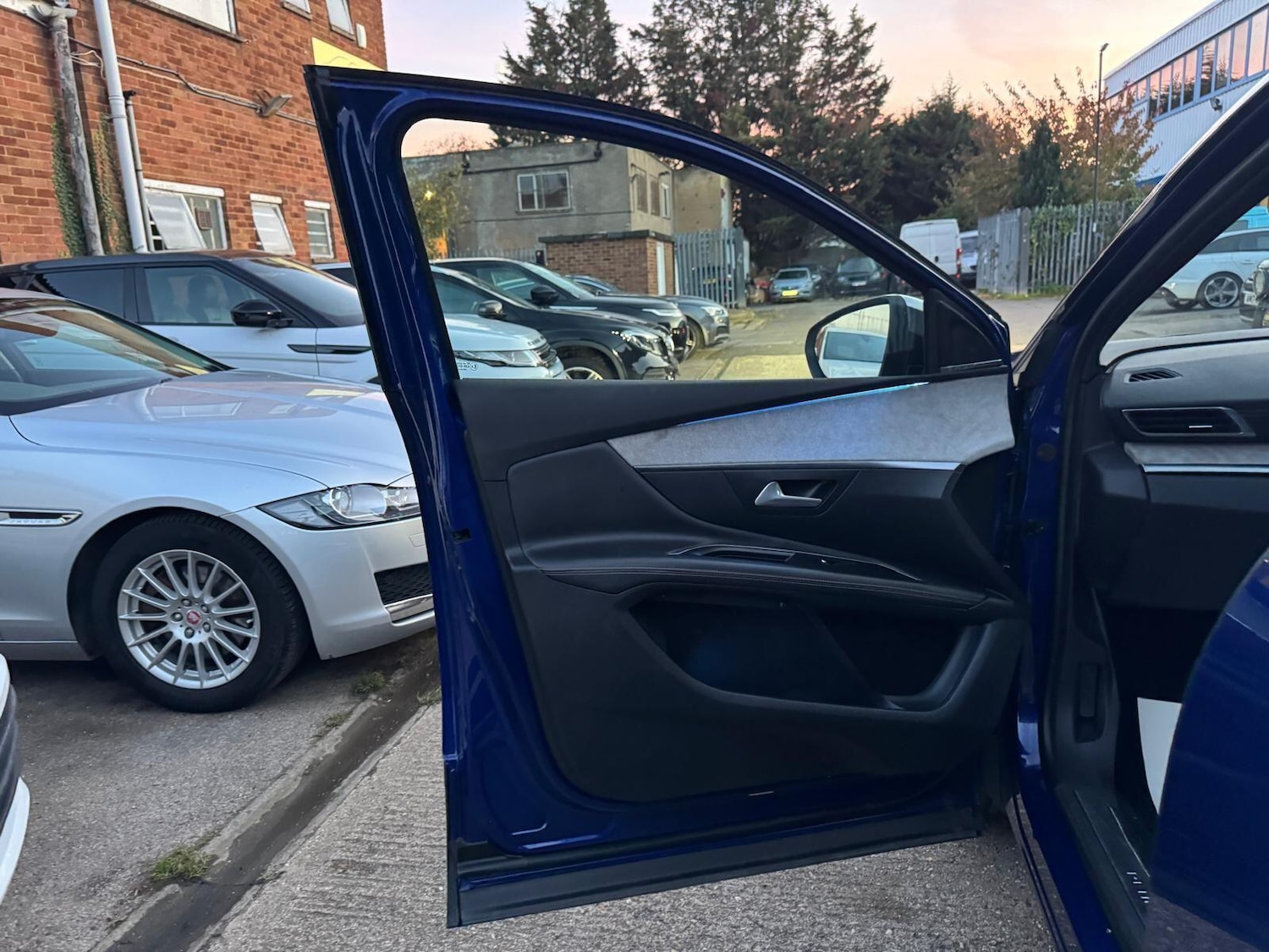 Used Peugeot 3008 2017 for sale - 76398962: Photo 39