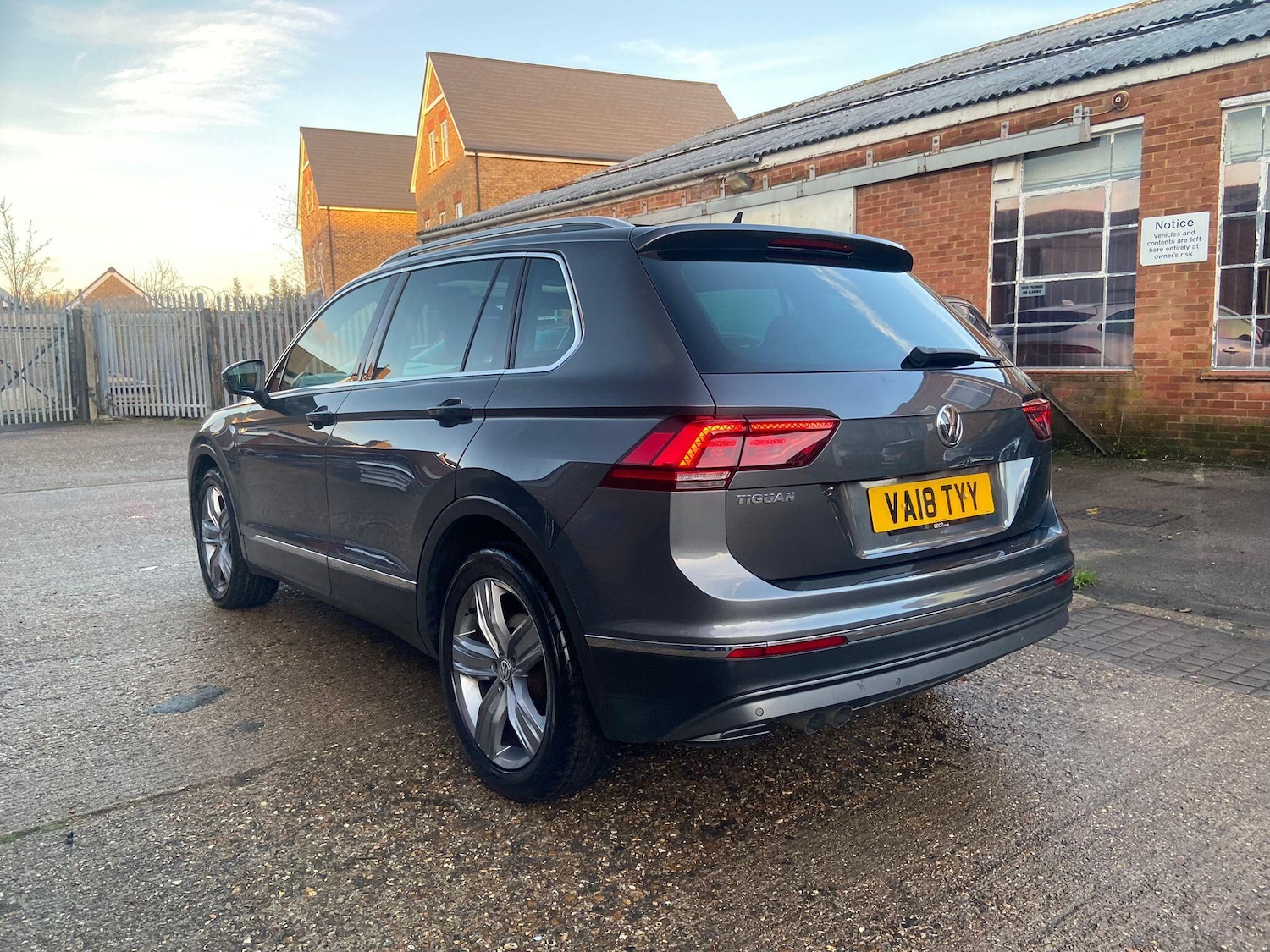 Used Volkswagen Tiguan 2018 for sale - 77229996: Photo 10