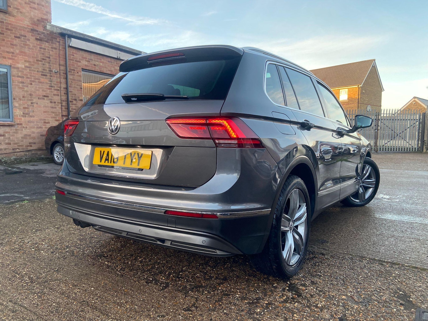 Used Volkswagen Tiguan 2018 for sale - 77229996: Photo 21
