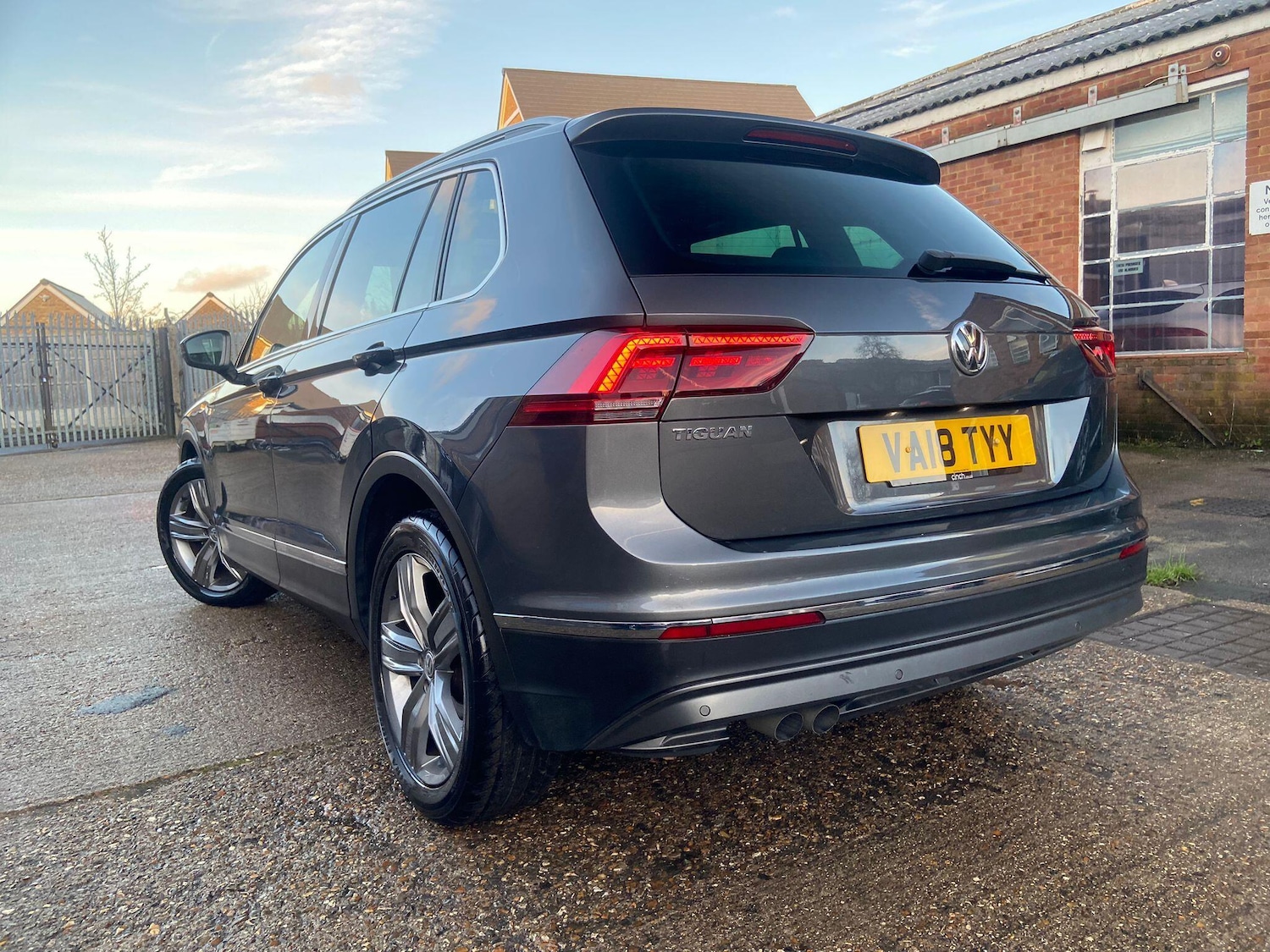 Used Volkswagen Tiguan 2018 for sale - 77229996: Photo 22