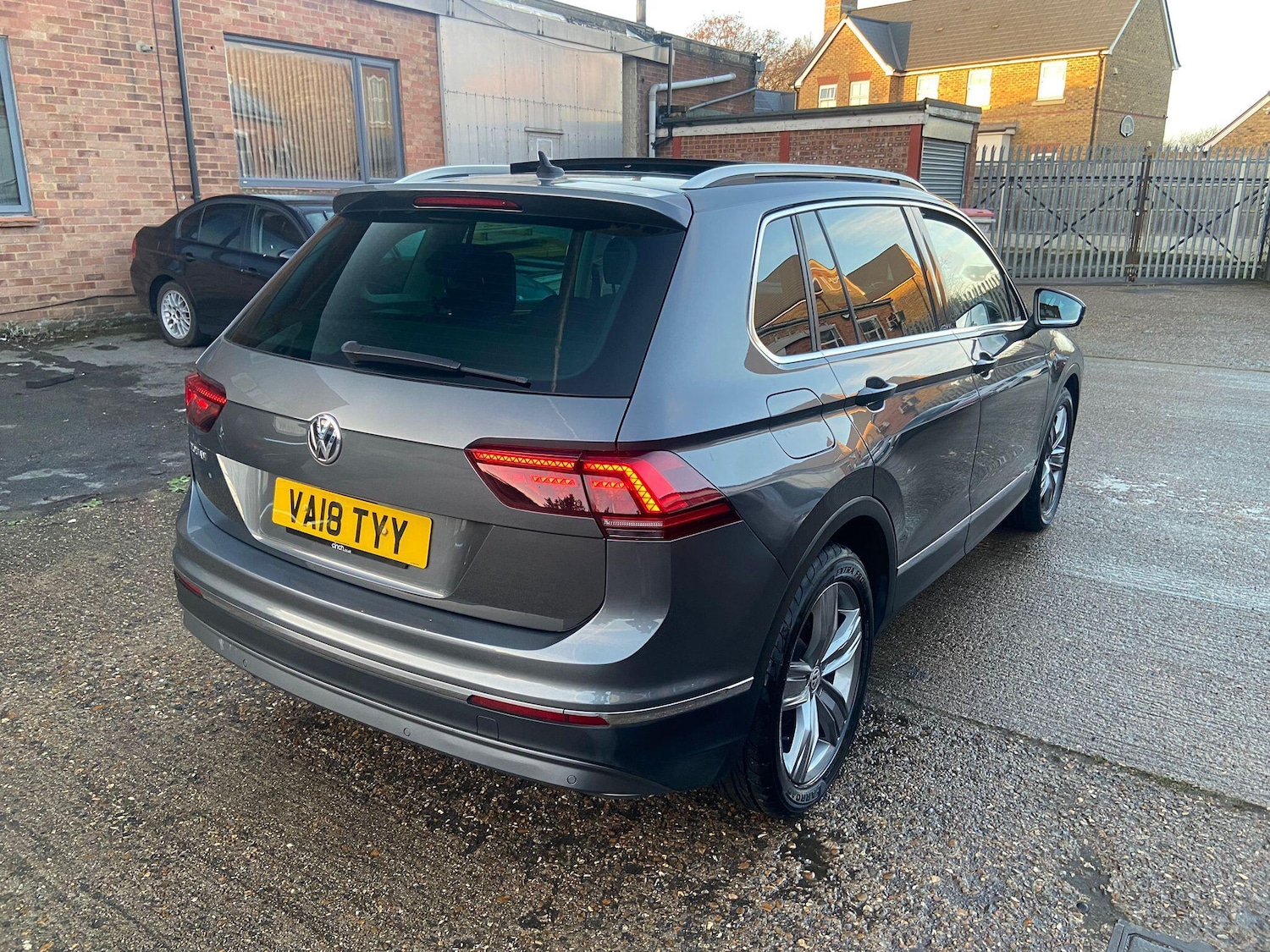 Used Volkswagen Tiguan 2018 for sale - 77229996: Photo 25