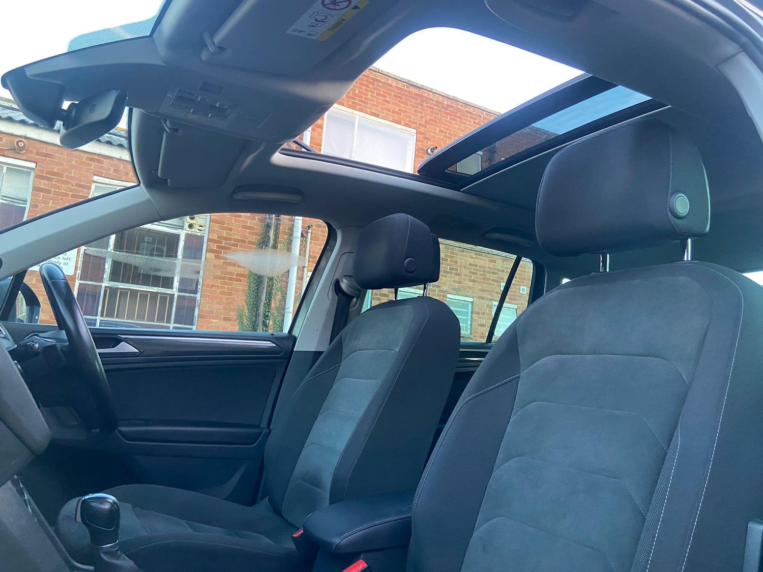 Used Volkswagen Tiguan 2018 for sale - 77229996: Photo 47