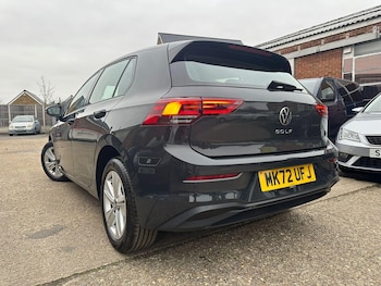 Used Volkswagen Golf 2022 for sale - 77598432: Photo