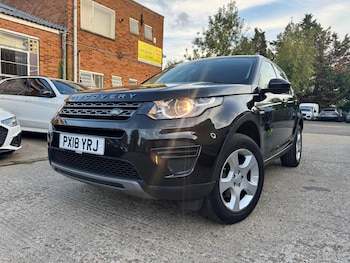 Used Land Rover Discovery Sport 2018 for sale - 76001804: Photo