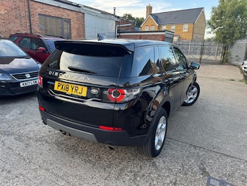 Used Land Rover Discovery Sport 2018 for sale - 76001804: Photo