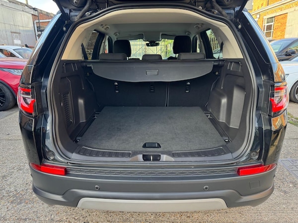 Used Land Rover Discovery Sport 2022 for sale - 76283530: Photo 13