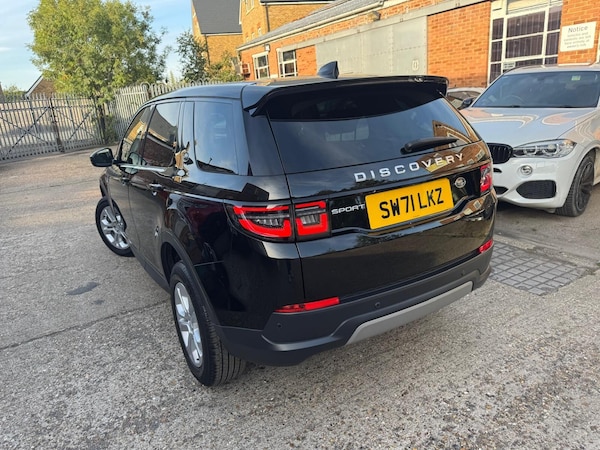 Used Land Rover Discovery Sport 2022 for sale - 76283530: Photo 4