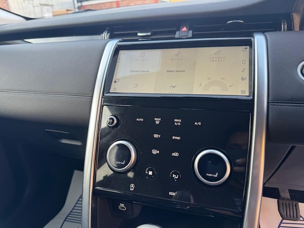 Used Land Rover Discovery Sport 2022 for sale - 76283530: Photo 50