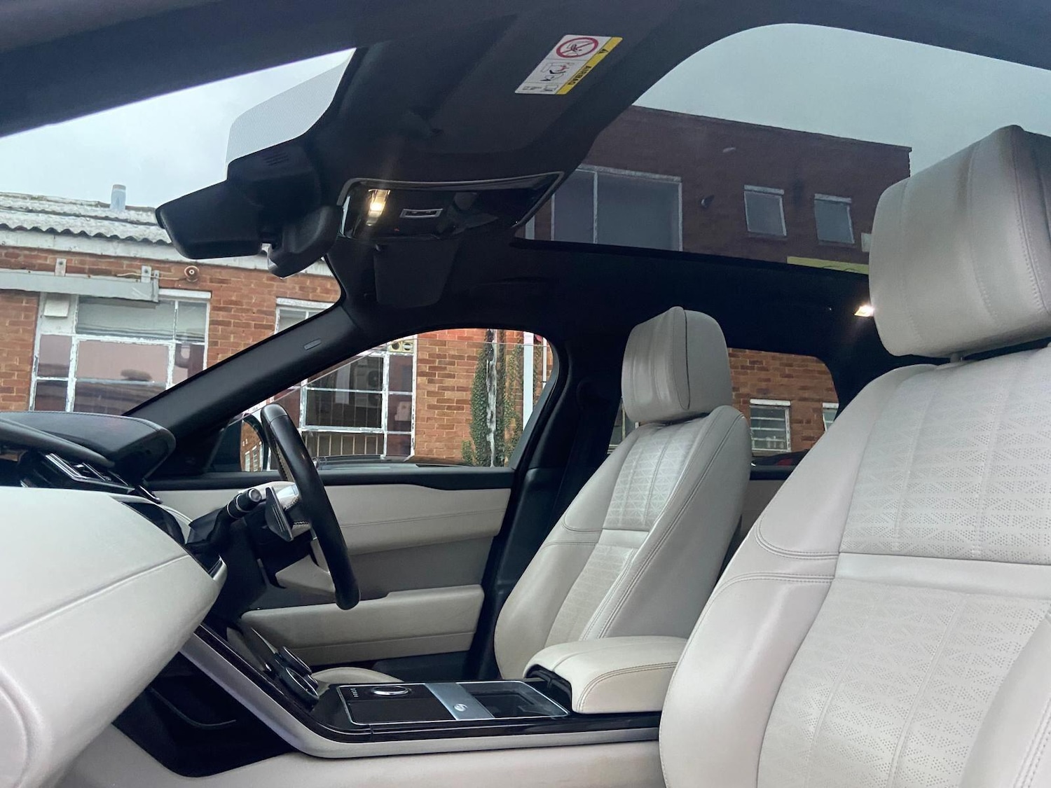 Used Land Rover Range Rover Velar 2019 for sale - 77049991: Photo 37