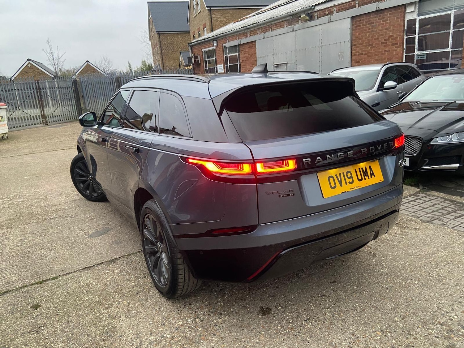 Used Land Rover Range Rover Velar 2019 for sale - 77049991: Photo 4