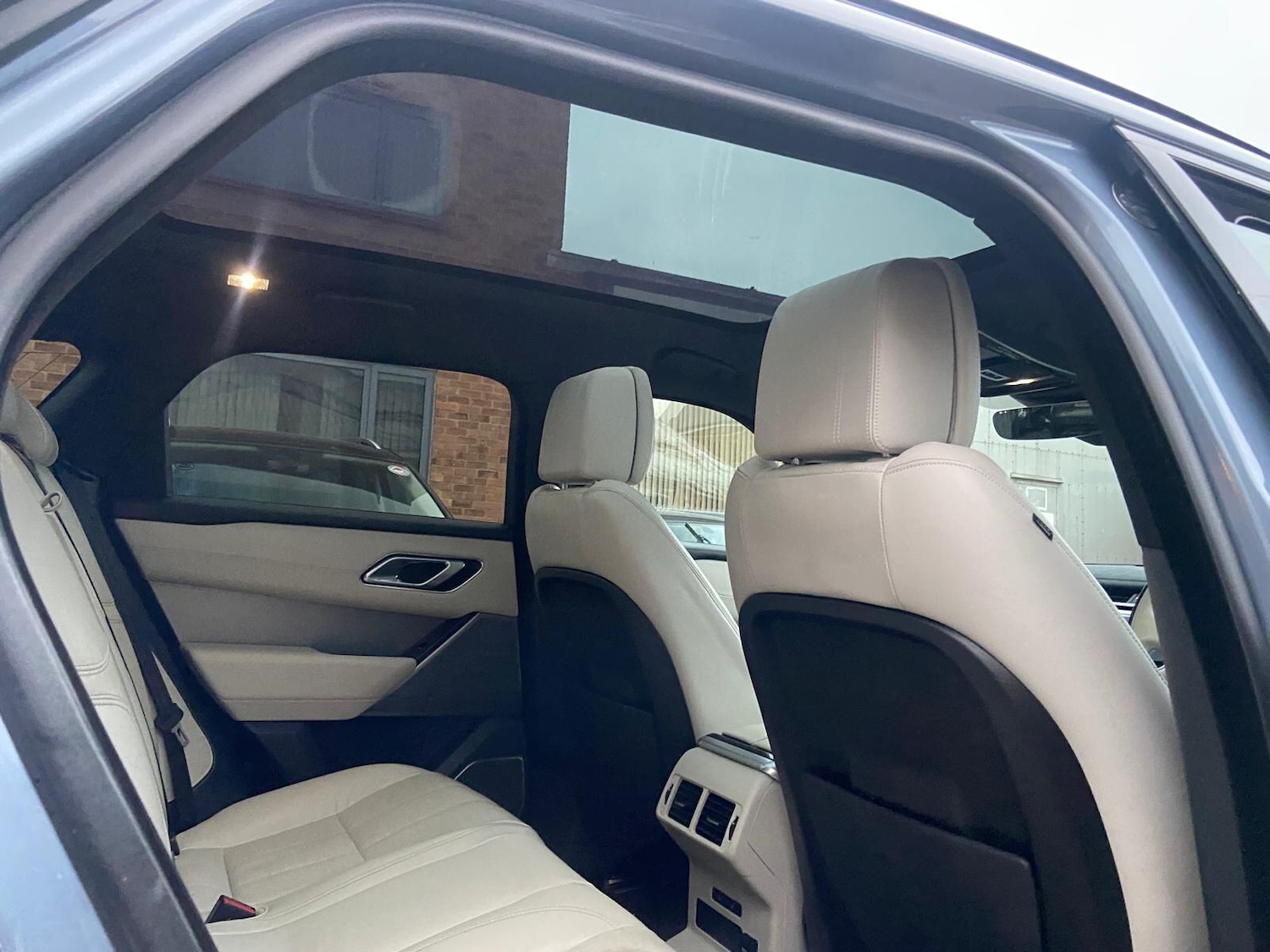 Used Land Rover Range Rover Velar 2019 for sale - 77049991: Photo 40