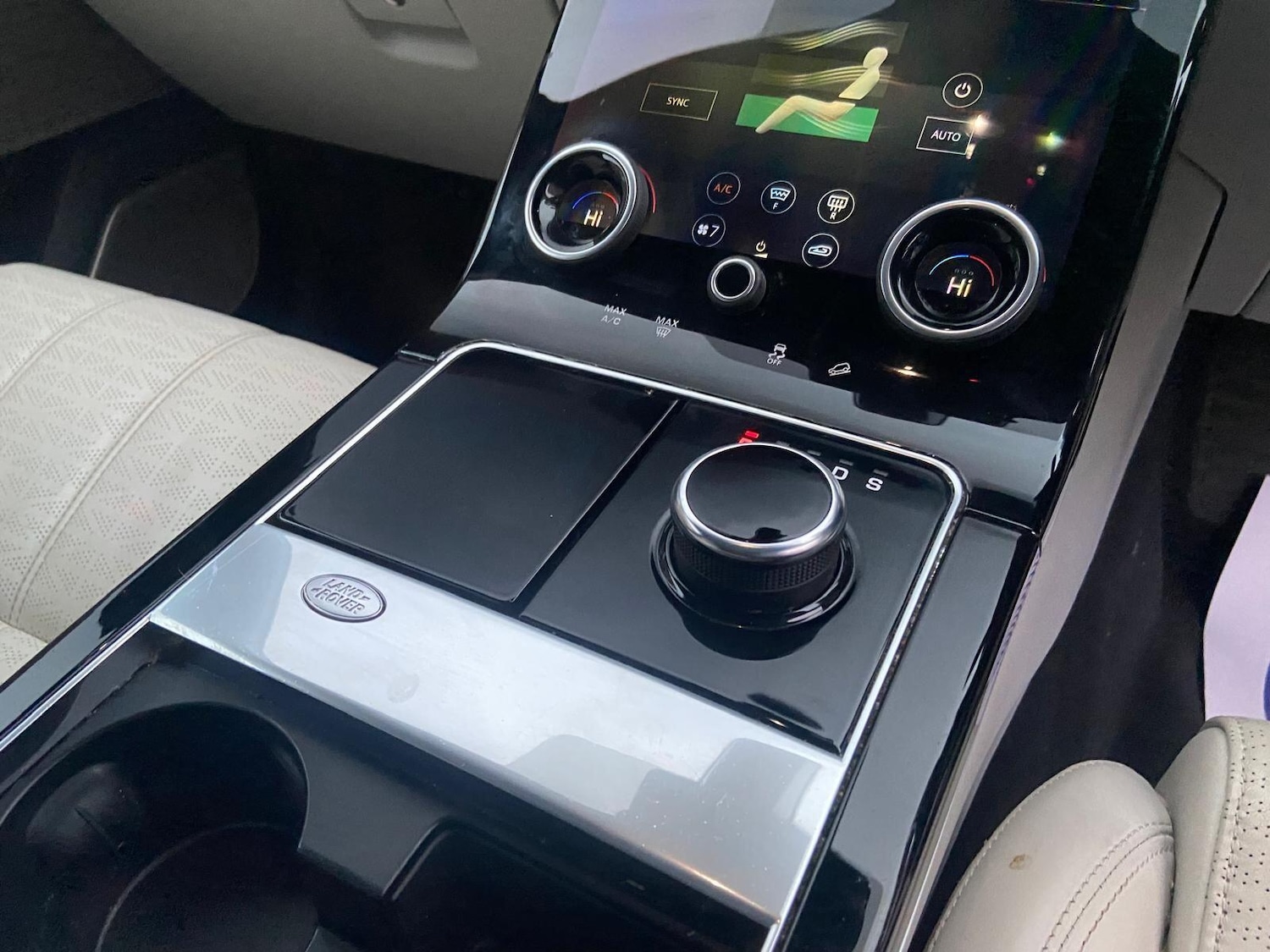 Used Land Rover Range Rover Velar 2019 for sale - 77049991: Photo 42