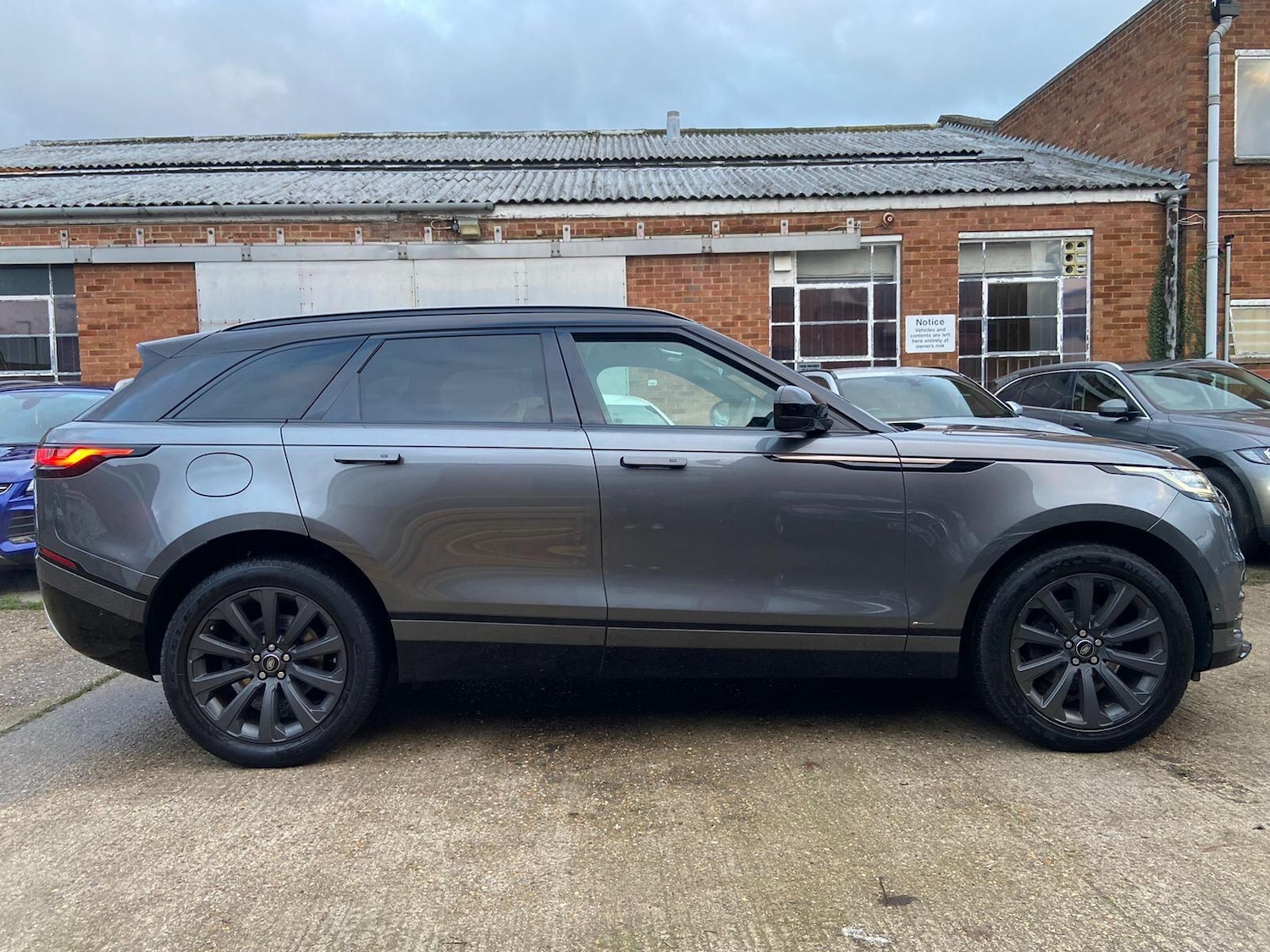Used Land Rover Range Rover Velar 2019 for sale - 76926478: Photo 11