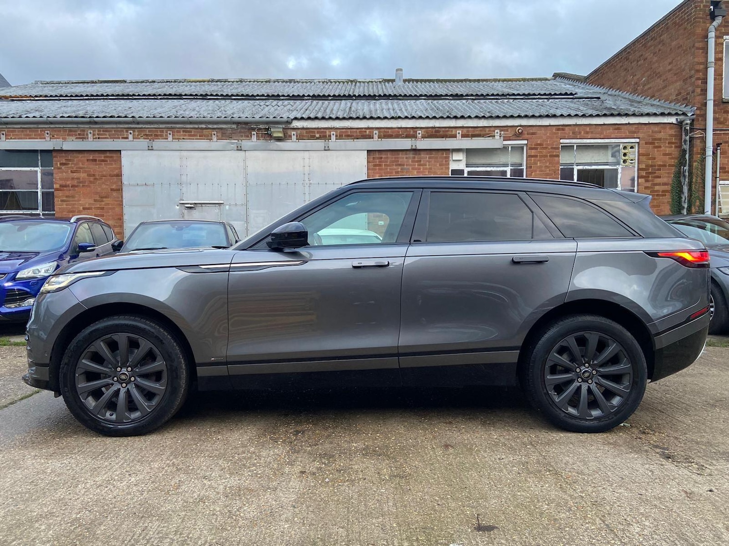 Used Land Rover Range Rover Velar 2019 for sale - 76926478: Photo 12