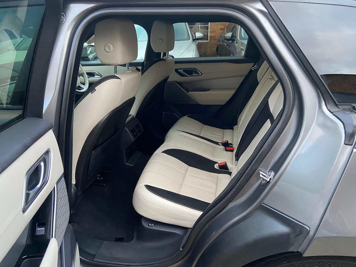 Used Land Rover Range Rover Velar 2019 for sale - 76926478: Photo 15