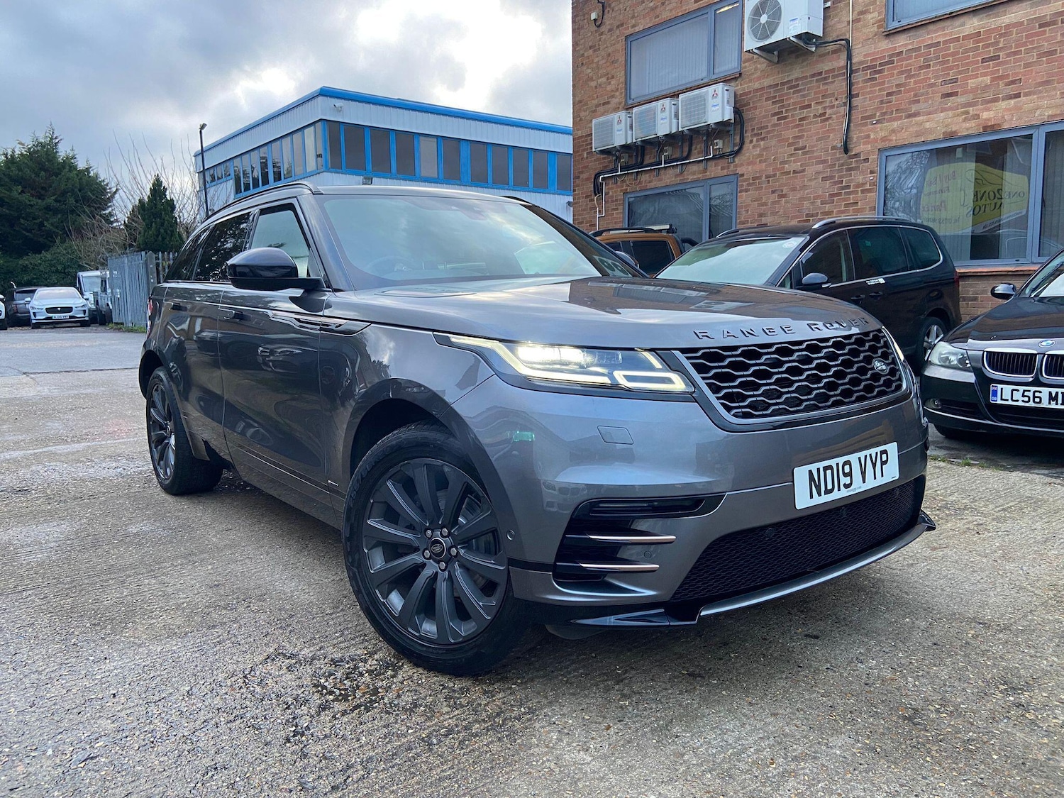 Used Land Rover Range Rover Velar 2019 for sale - 76926478: Photo 2