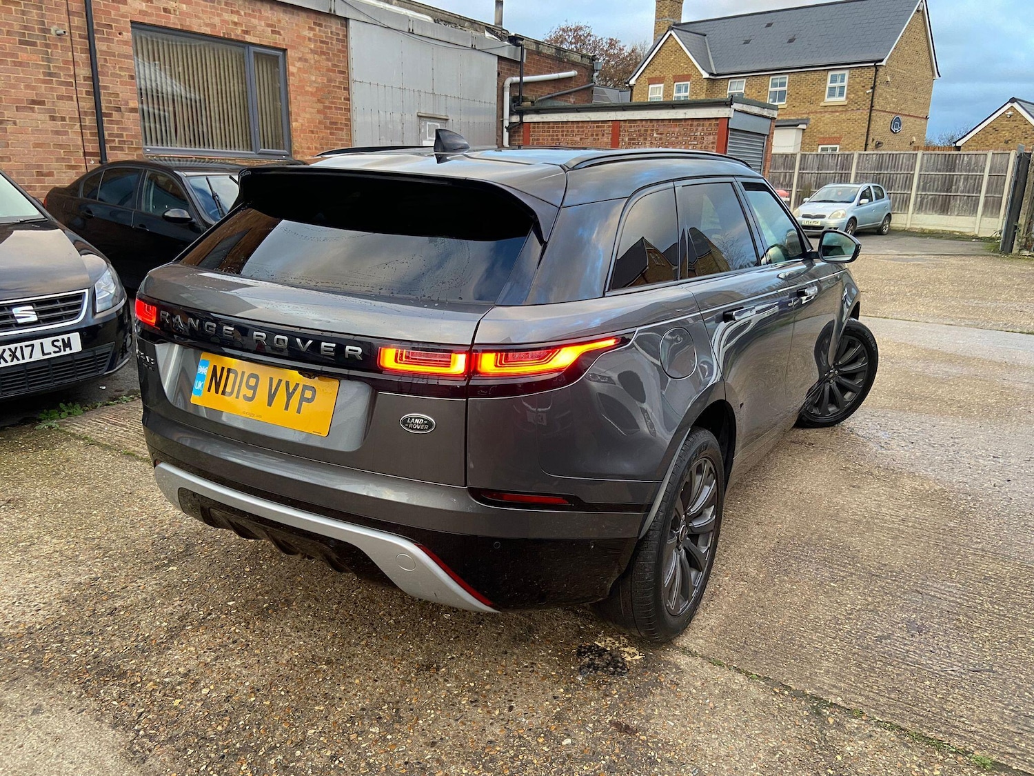 Used Land Rover Range Rover Velar 2019 for sale - 76926478: Photo 3