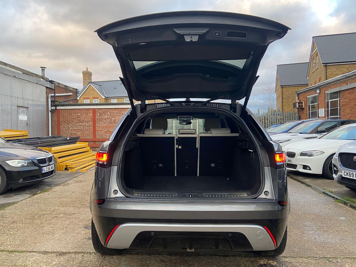 Used Land Rover Range Rover Velar 2019 for sale - 76926478: Photo 43