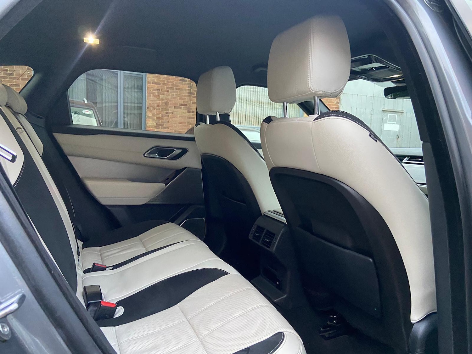 Used Land Rover Range Rover Velar 2019 for sale - 76926478: Photo 48