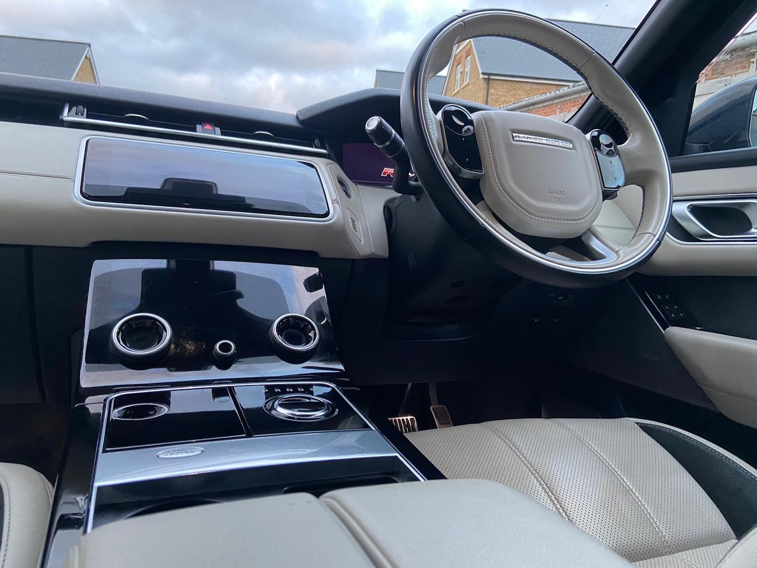 Used Land Rover Range Rover Velar 2019 for sale - 76926478: Photo 50