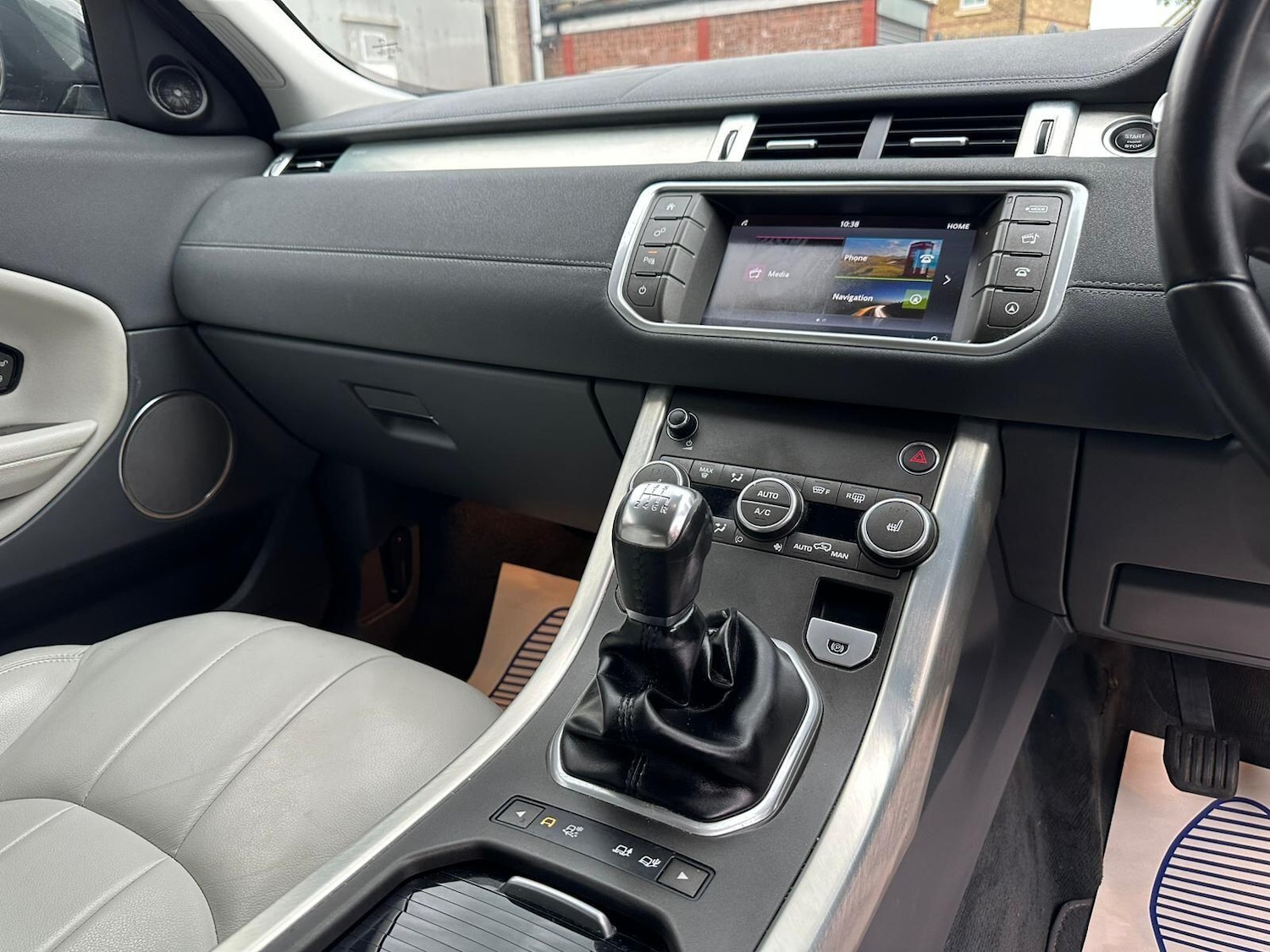 Used Land Rover Range Rover Evoque 2018 for sale - 76952906: Photo 19