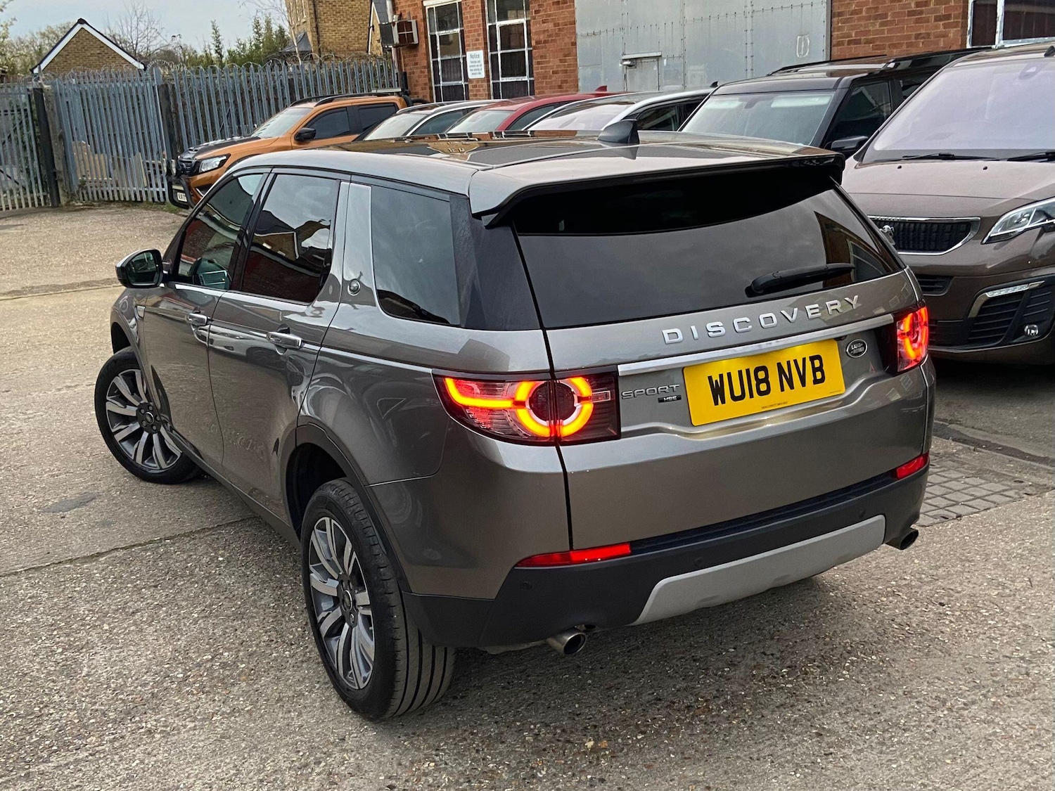 Used Land Rover Discovery Sport 2018 for sale - 78046980: Photo 4