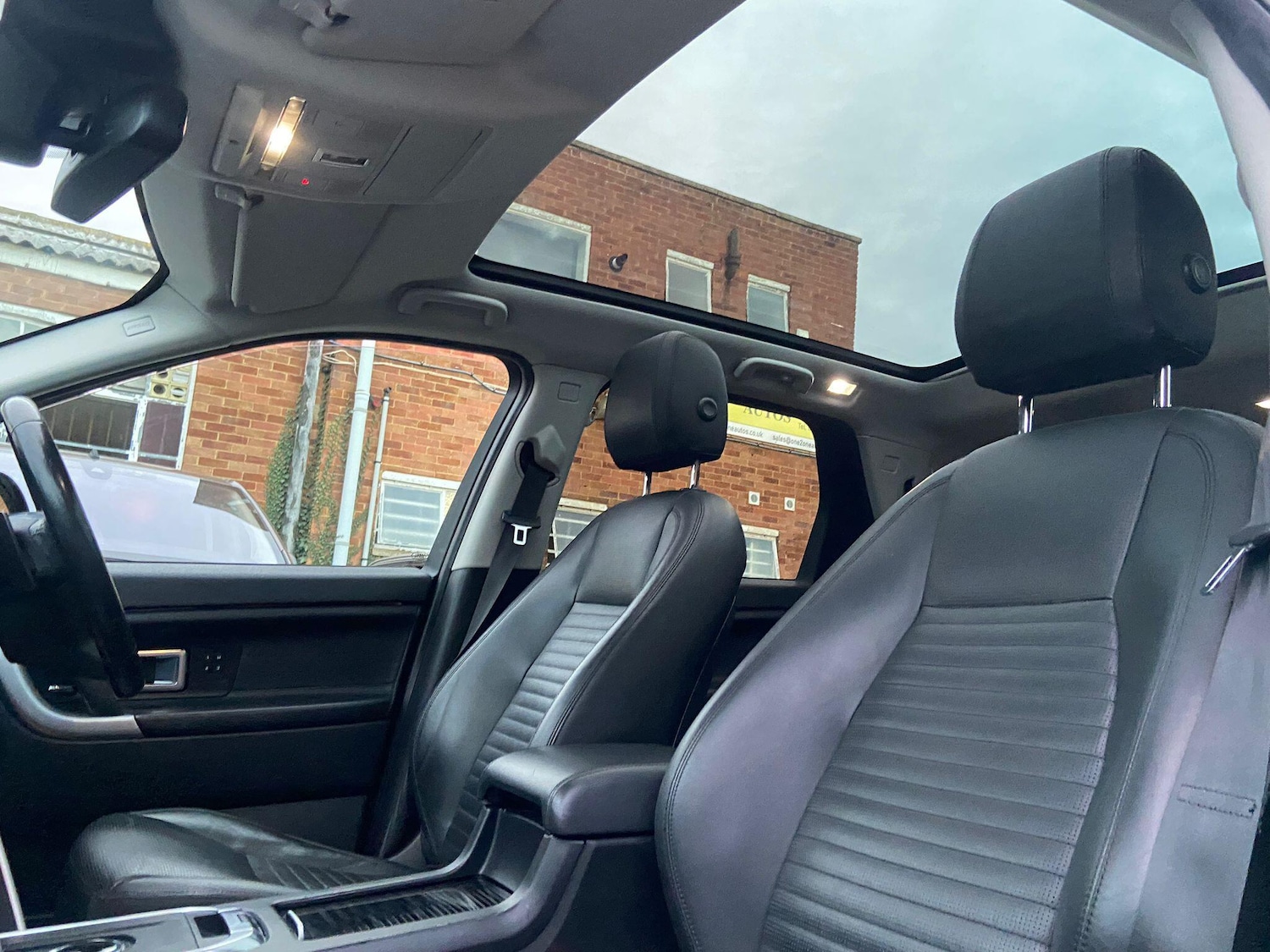 Used Land Rover Discovery Sport 2018 for sale - 78046980: Photo 46