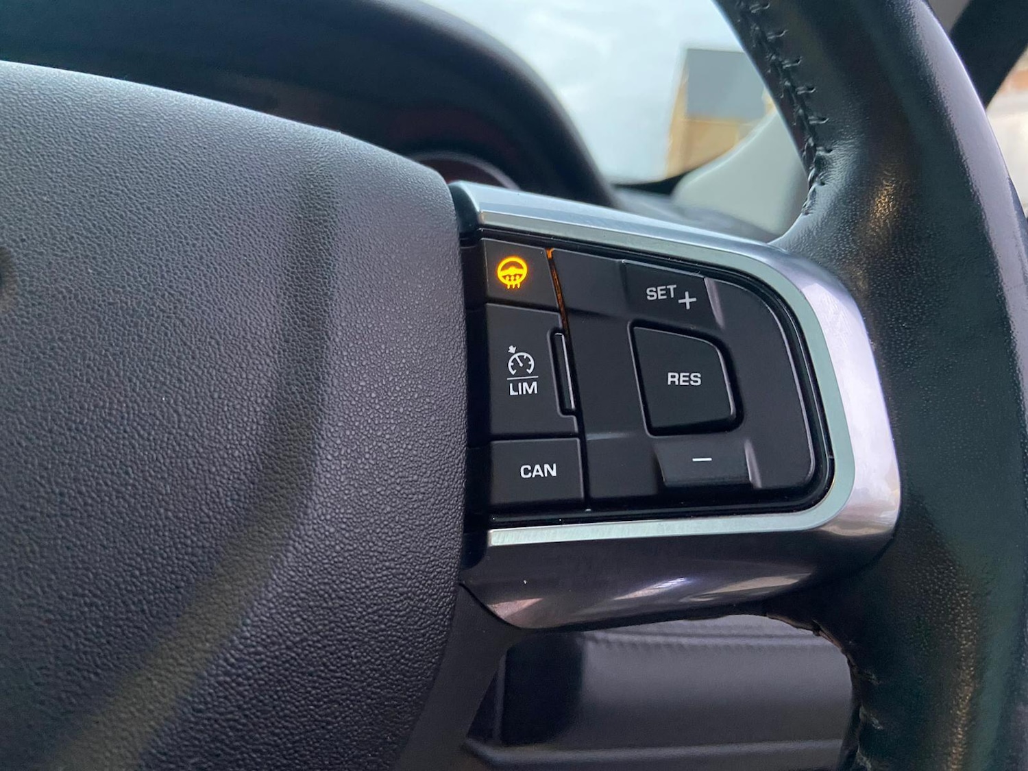 Used Land Rover Discovery Sport 2018 for sale - 78046980: Photo 62