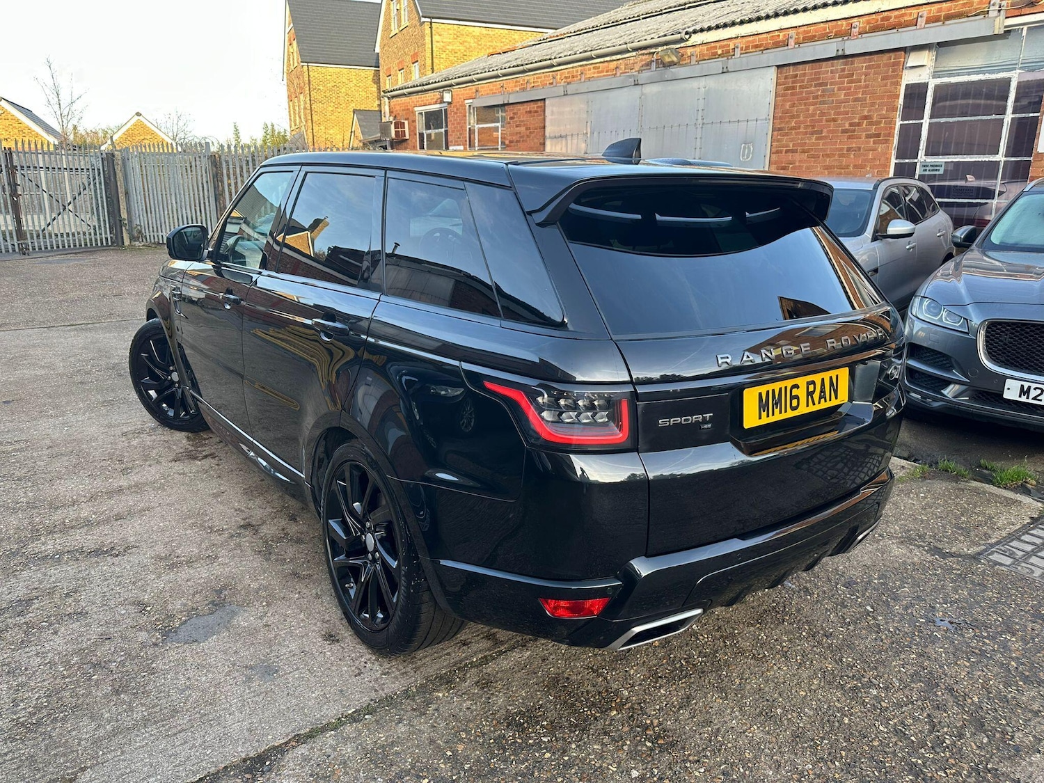 Used Land Rover Range Rover Sport 2020 for sale - 76942694: Photo 4