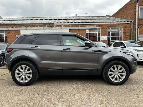 Used Land Rover Range Rover Evoque 2018 for sale - 76084416: Photo 11