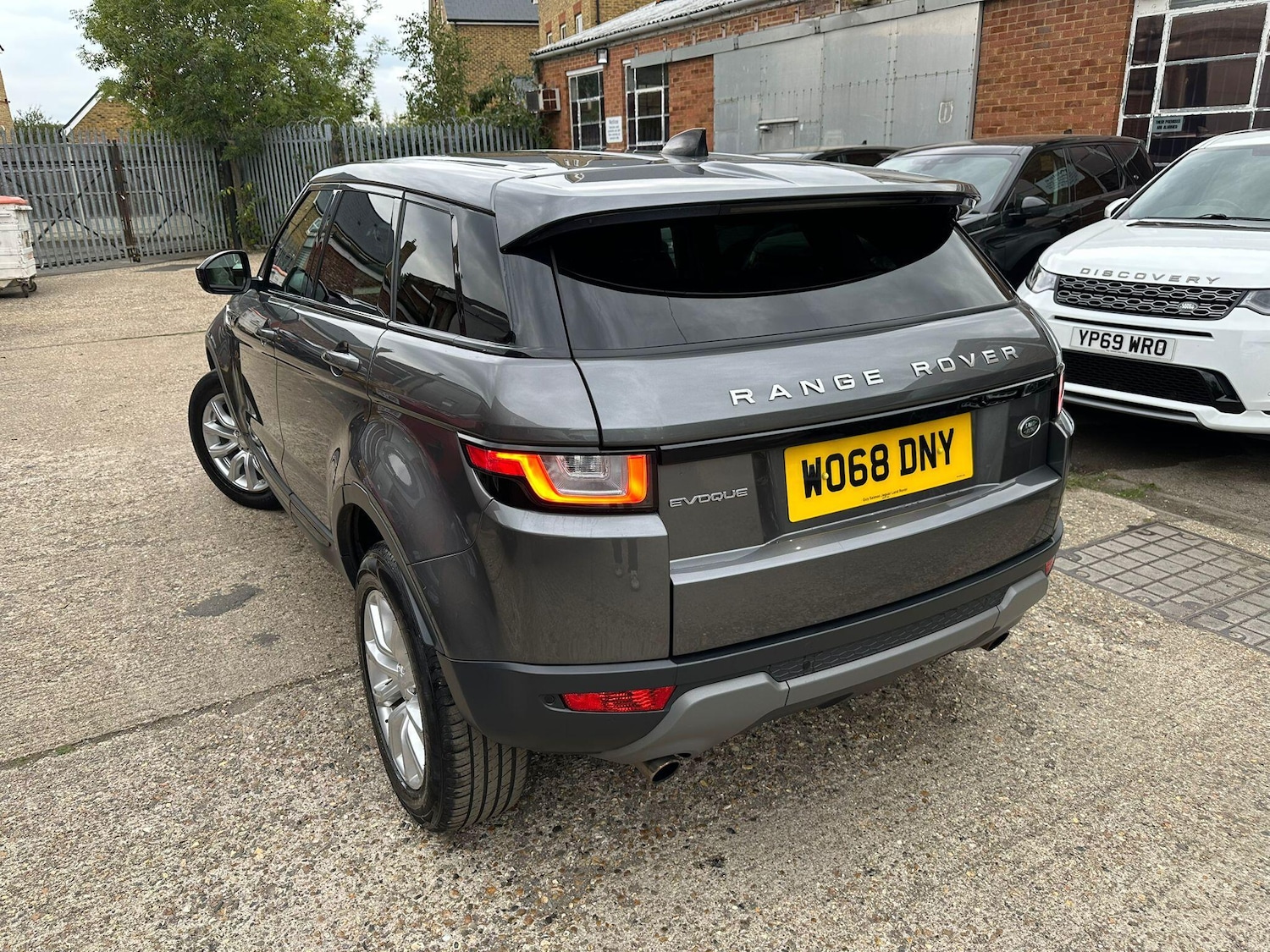 Used Land Rover Range Rover Evoque 2018 for sale - 76084416: Photo 4