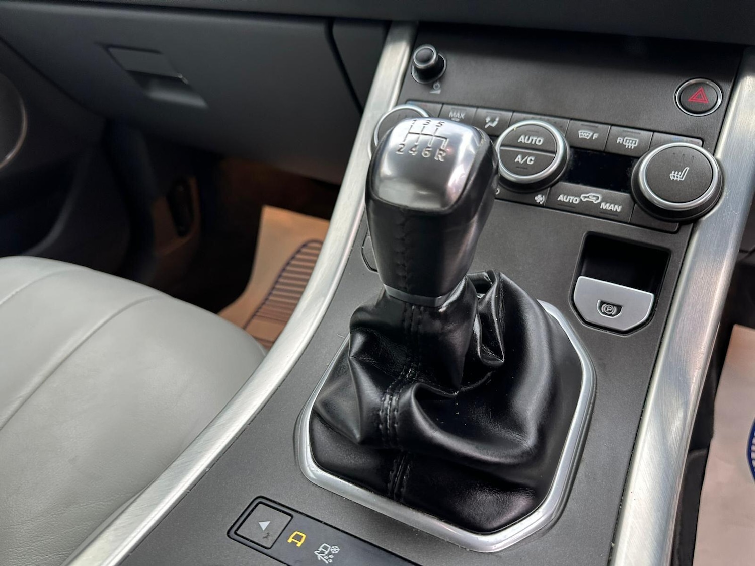 Used Land Rover Range Rover Evoque 2018 for sale - 76084416: Photo 45