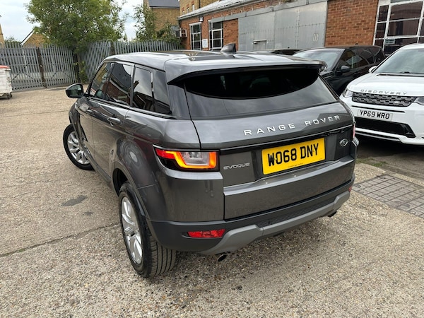 Used Land Rover Range Rover Evoque 2018 for sale - 76084416: Photo 4