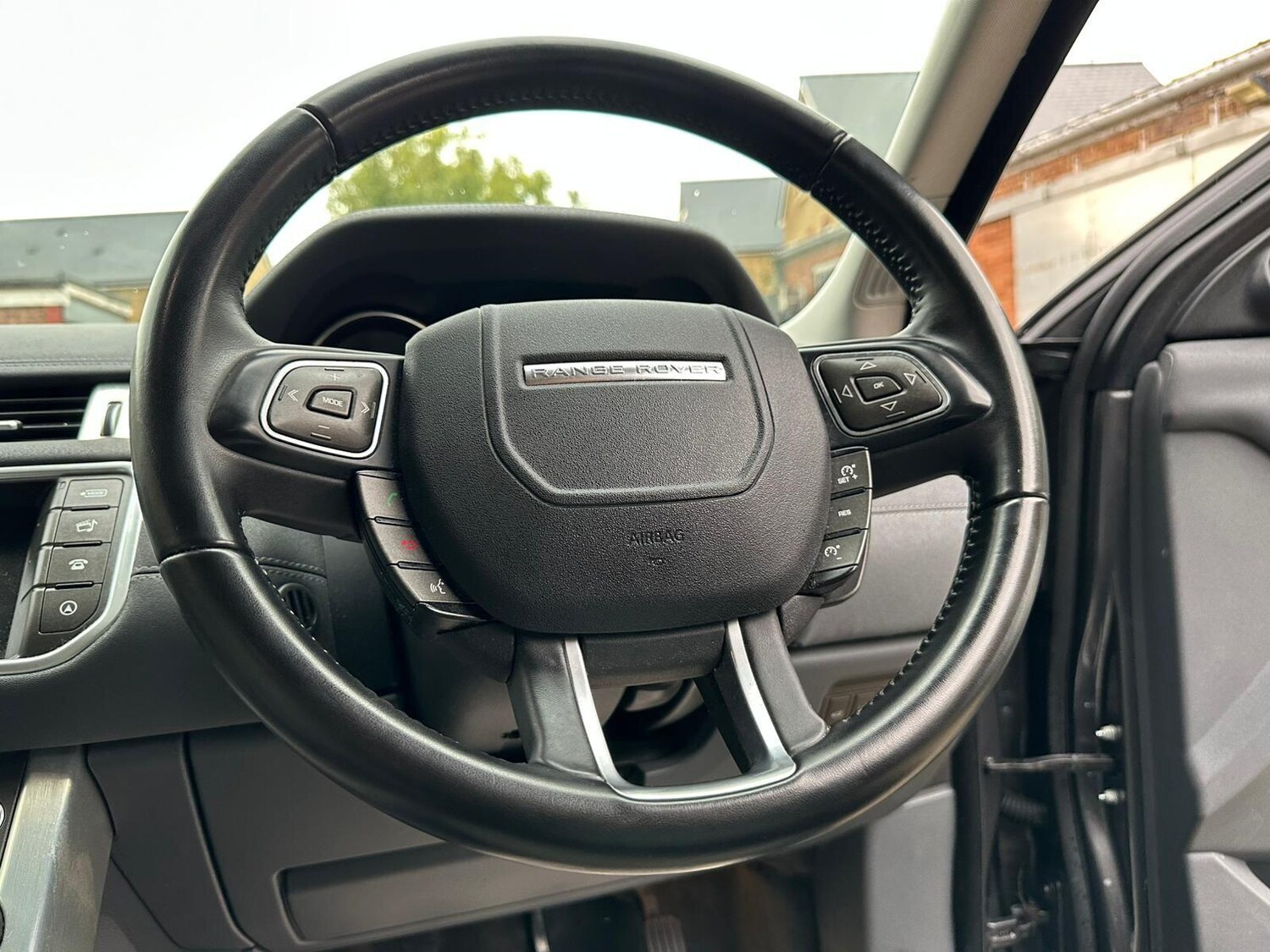 Used Land Rover Range Rover Evoque 2018 for sale - 76084416: Photo 50