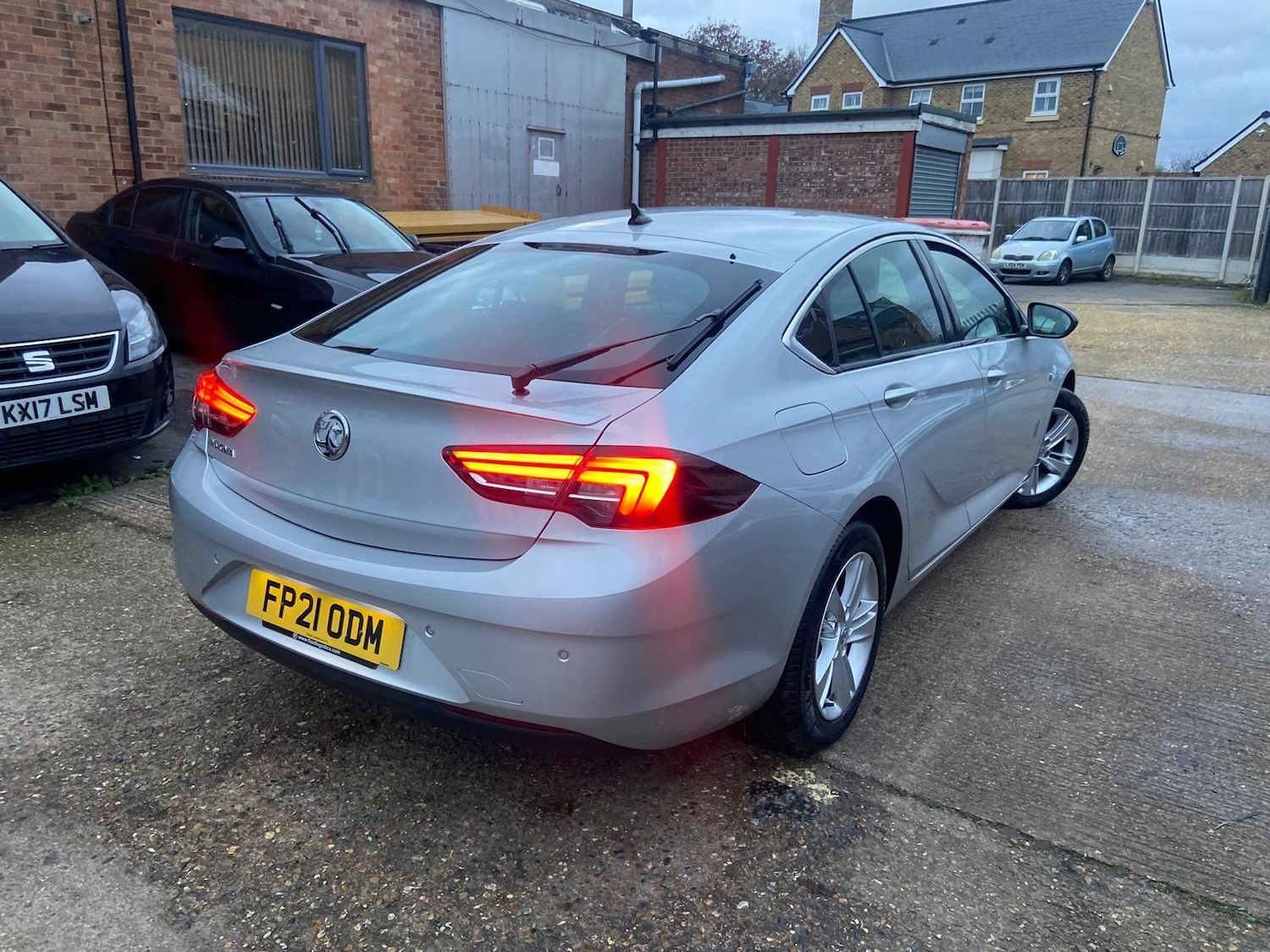 Used Vauxhall Insignia 2021 for sale - 76926862: Photo 3