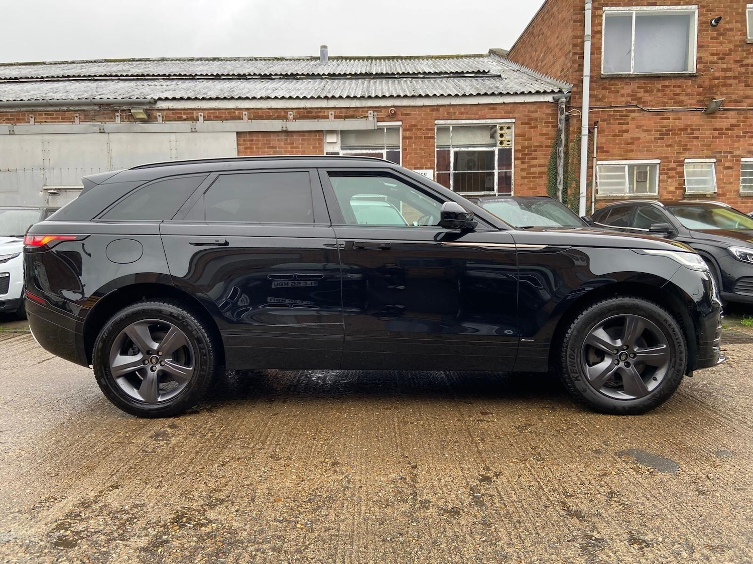 Used Land Rover Range Rover Velar 2021 for sale - 76964915: Photo 11