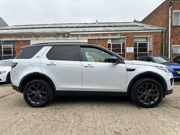Used Land Rover Discovery Sport 2018 for sale - 76306785: Photo 11