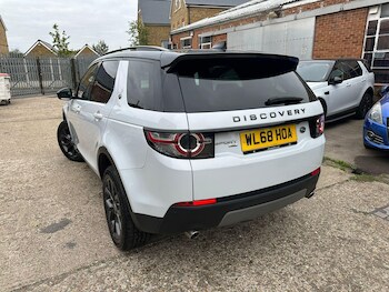 Used Land Rover Discovery Sport 2018 for sale - 76306785: Photo 4