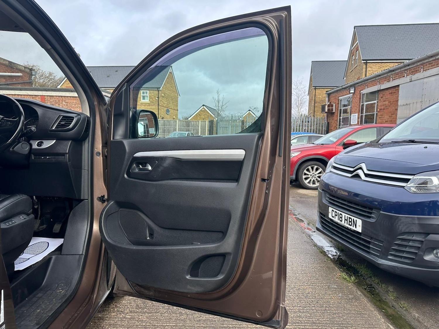 Used Peugeot Traveller 2017 for sale - 77633213: Photo 44