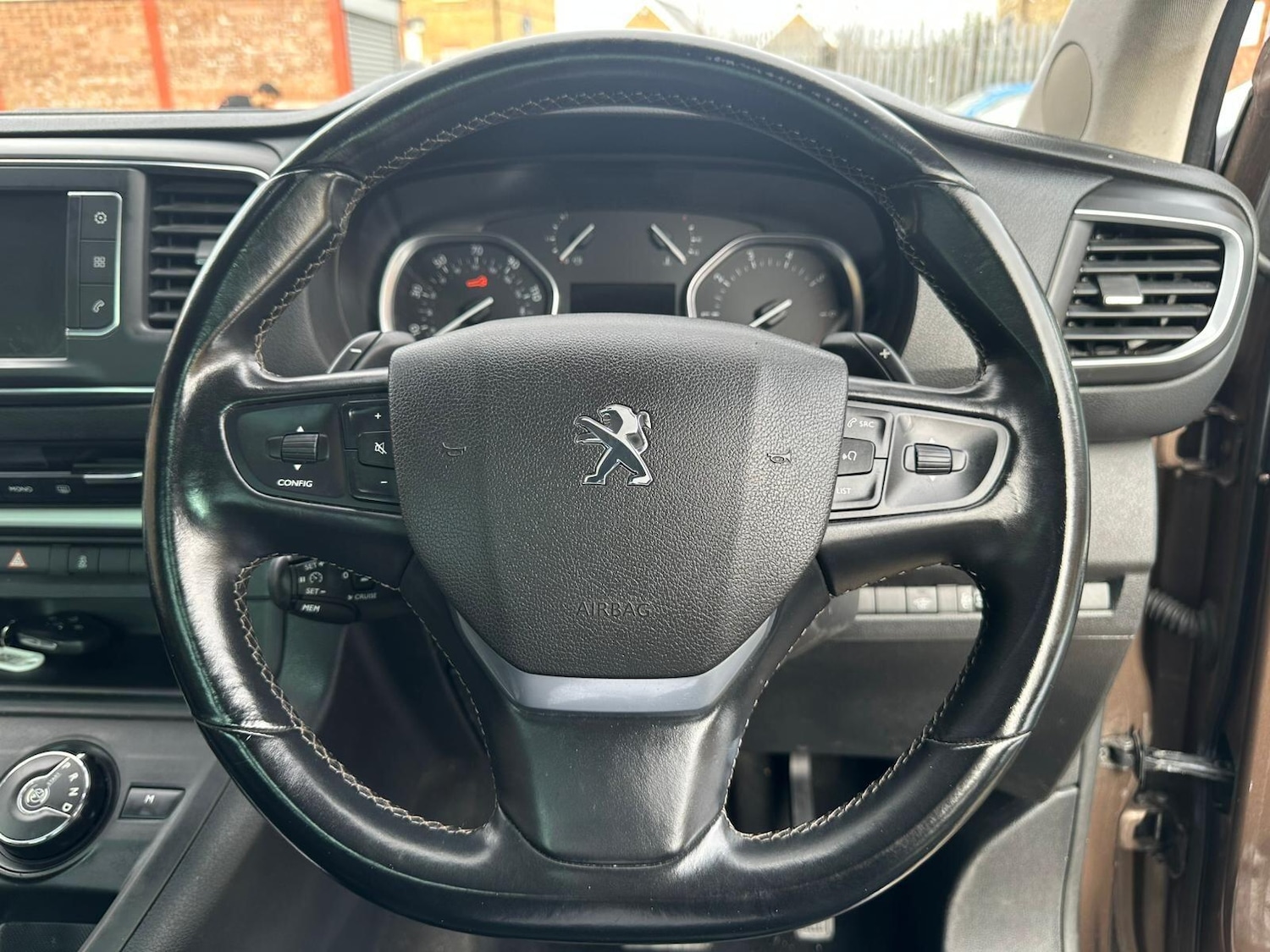Used Peugeot Traveller 2017 for sale - 77633213: Photo 58