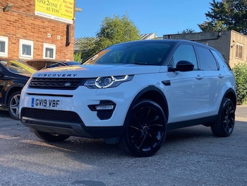 Used Land Rover Discovery Sport 2019 for sale - 79105405: Photo