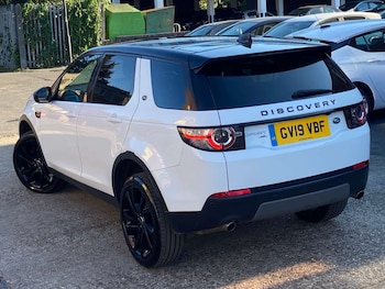 Used Land Rover Discovery Sport 2019 for sale - 79105405: Photo