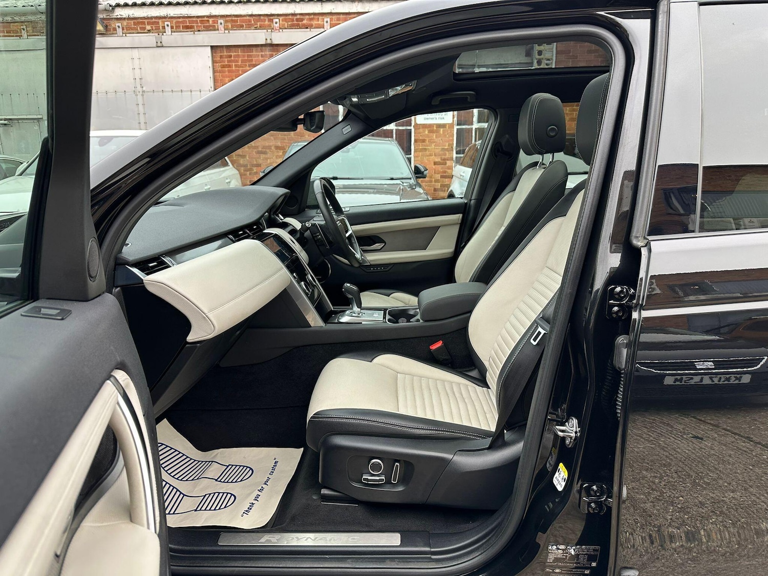 Used Land Rover Discovery Sport 2022 for sale - 76989339: Photo 14