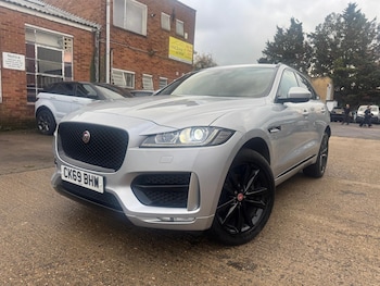 Used Jaguar F-Pace 2019 for sale - 77091625: Photo
