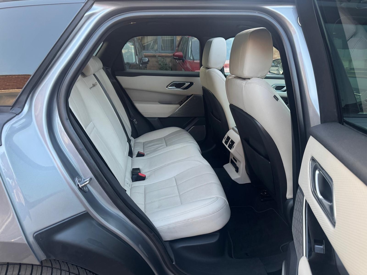 Used Land Rover Range Rover Velar 2021 for sale - 76137253: Photo 15
